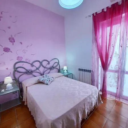 Casa Simonetta Il Glicine Tatil Evi Ponza